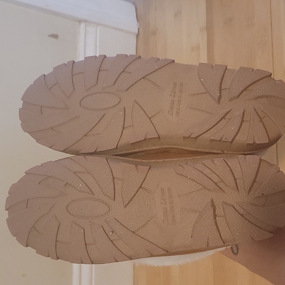 ***SOLD*** Moccasins - Picture 2 of 4